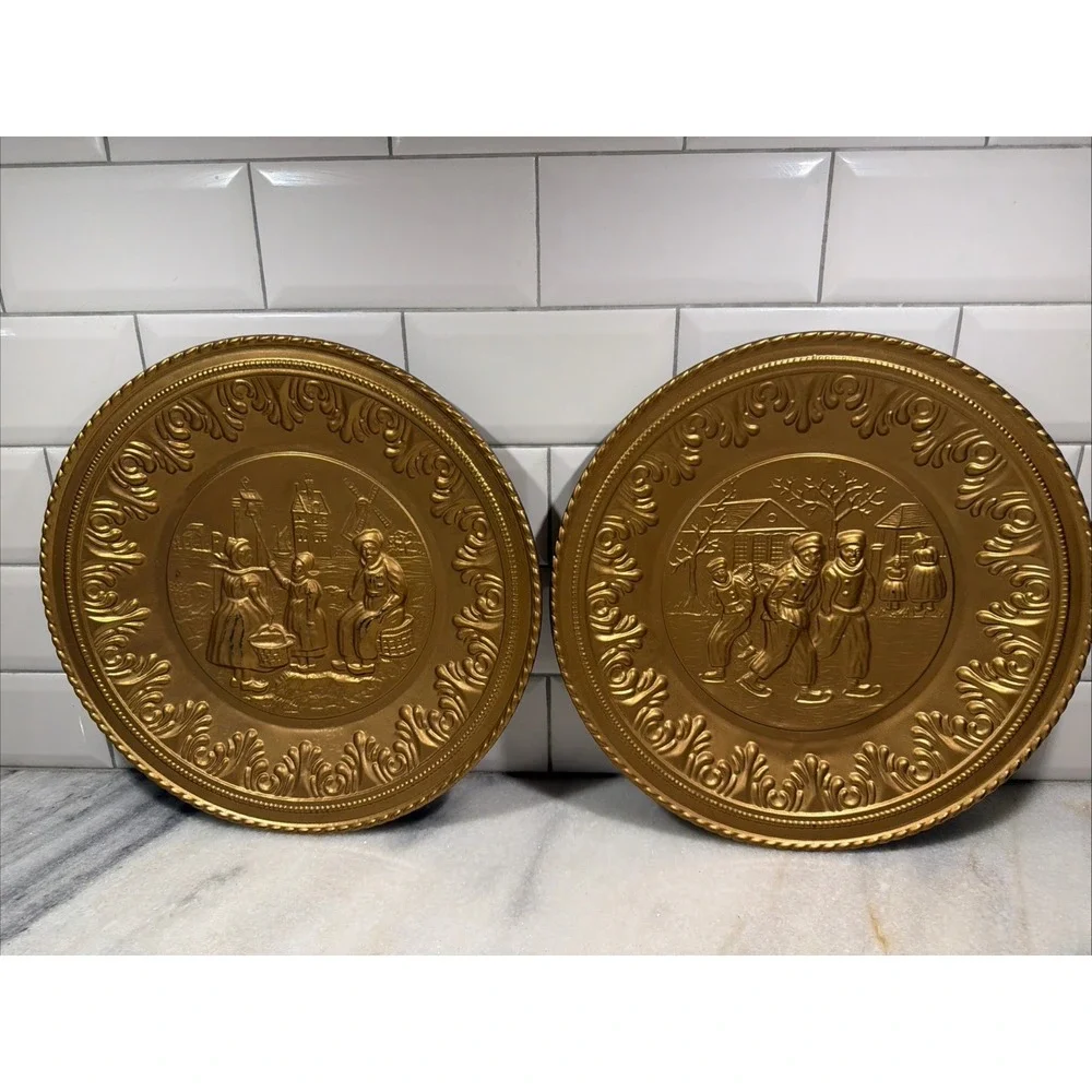 Vintage Brass Hammered Embossed Wall Plates Dutch/Netherlands Scene